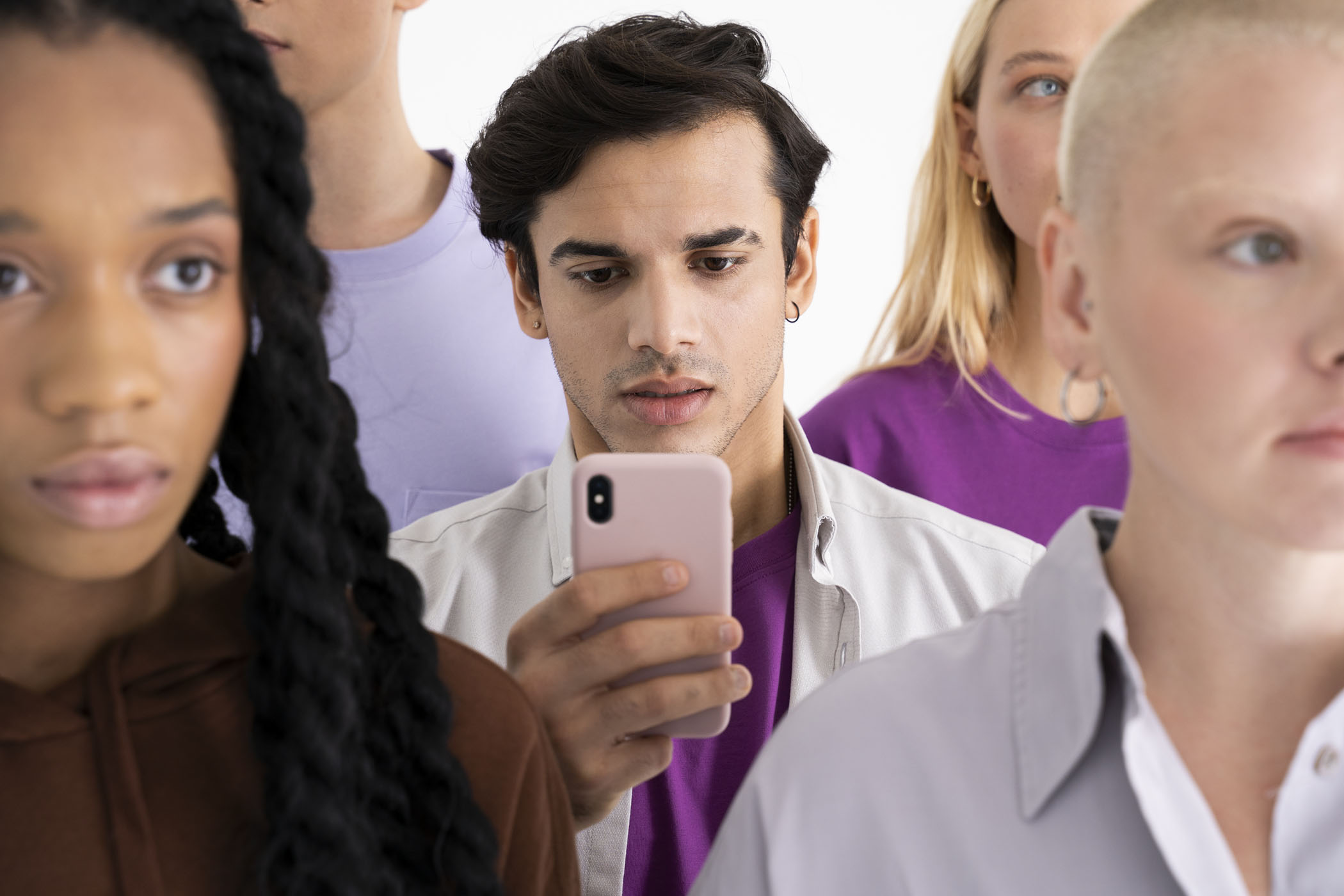 Pocit, že známe influencery